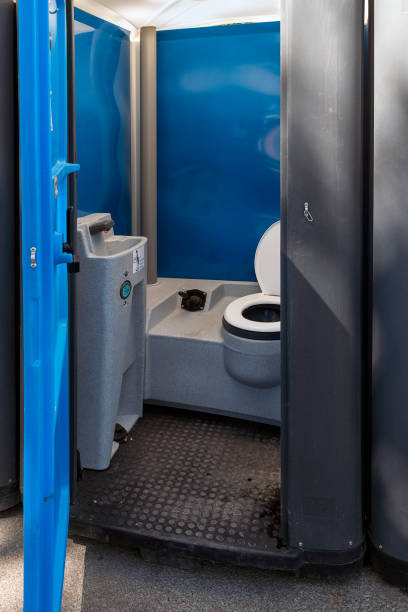 Portable Toilet Options We Offer in White Oak, MS